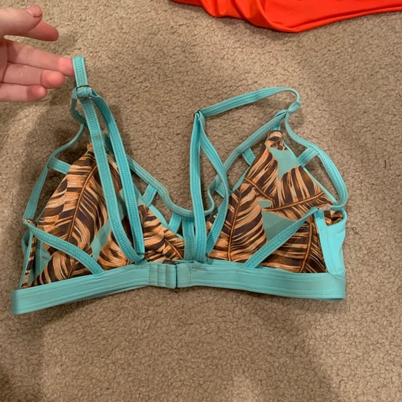 Maaji Reversible Swim Top size small - Picture 3 of 3